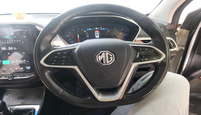 2022 MG HECTOR PLUS SHARP 1.5 PETROL TURBO HYBRID MT 6-STR, Petrol, Manual, 58,844 km, interior