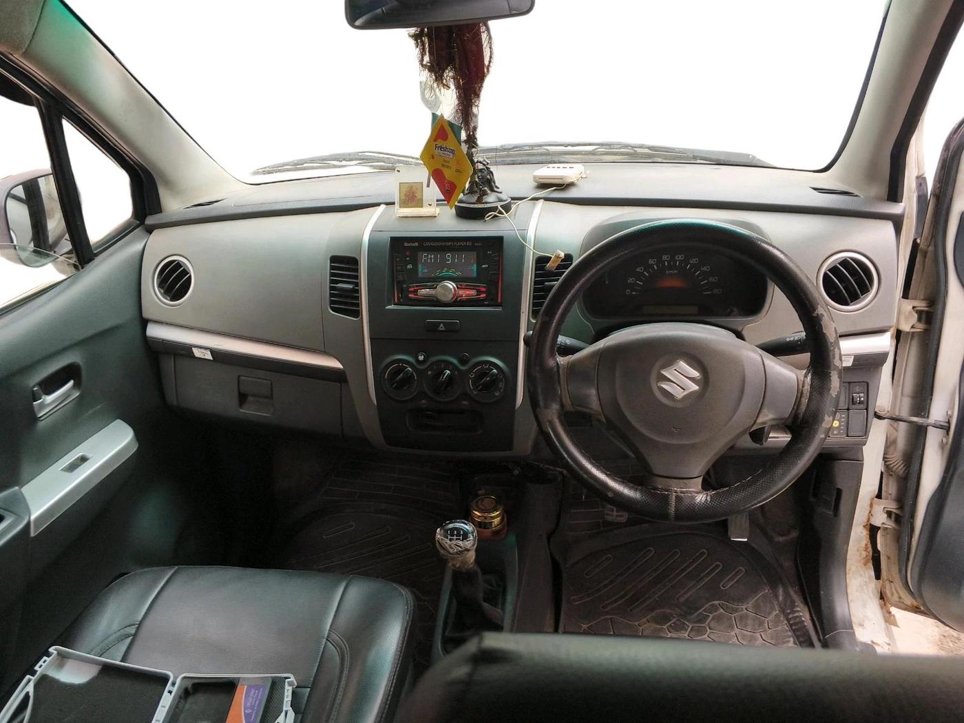 2012 Maruti Wagon R 1.0 LXI CNG, CNG, Manual, 2,00,544 km, interior