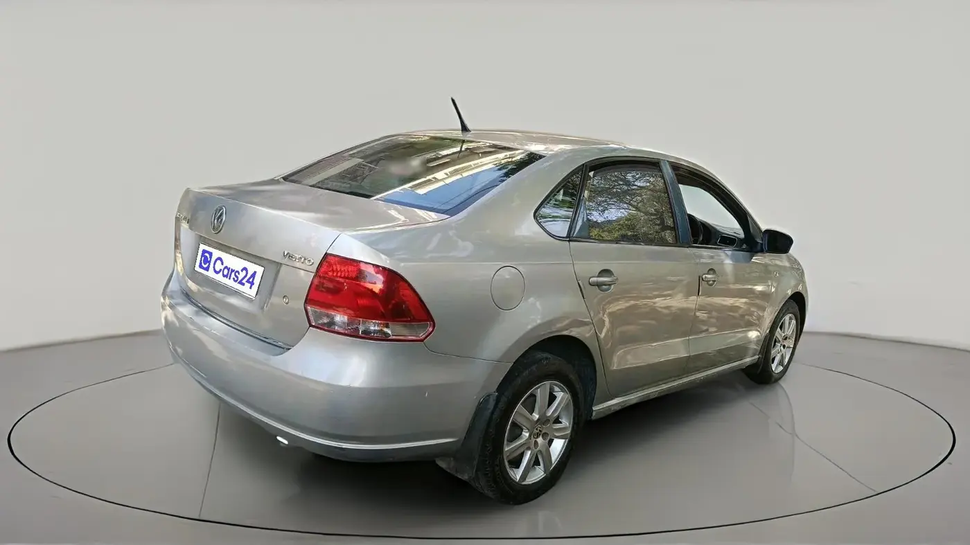 2011 Volkswagen Vento HIGHLINE 1.6 MPI, Petrol, Manual, 1,43,429 km, exterior