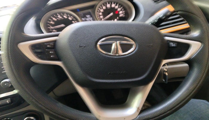 2016 Tata Tiago XZ PETROL, Petrol, Manual, 46,258 km, interior