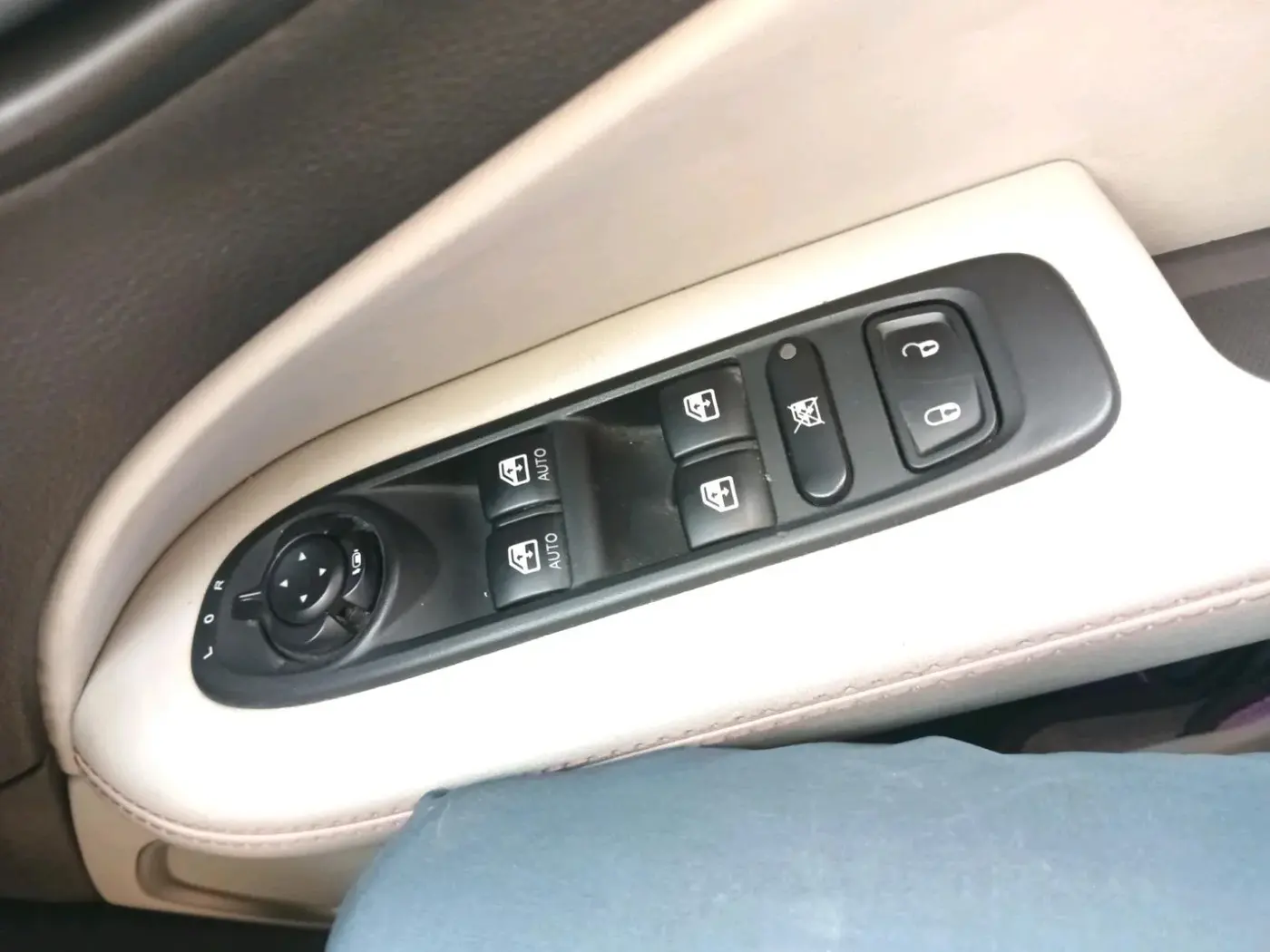 2017 Jeep Compass LIMITED 1.4 PETROL AT, Petrol, Automatic, 80,400 km, interior