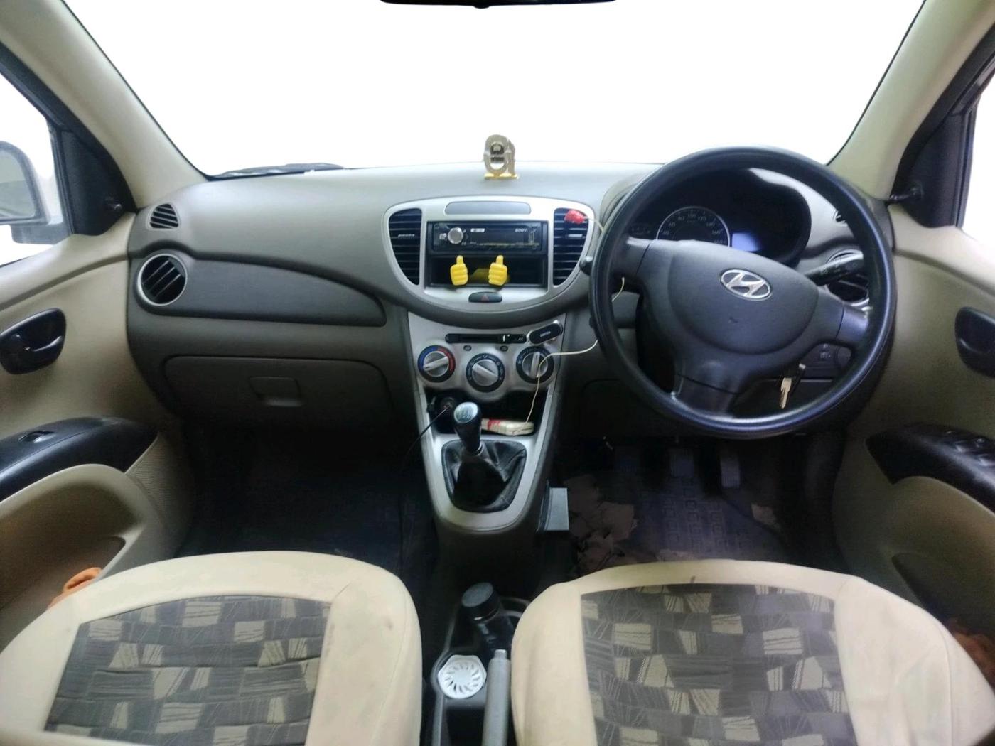 2014 Hyundai i10 MAGNA 1.1, Petrol, Manual, 63,443 km, interior