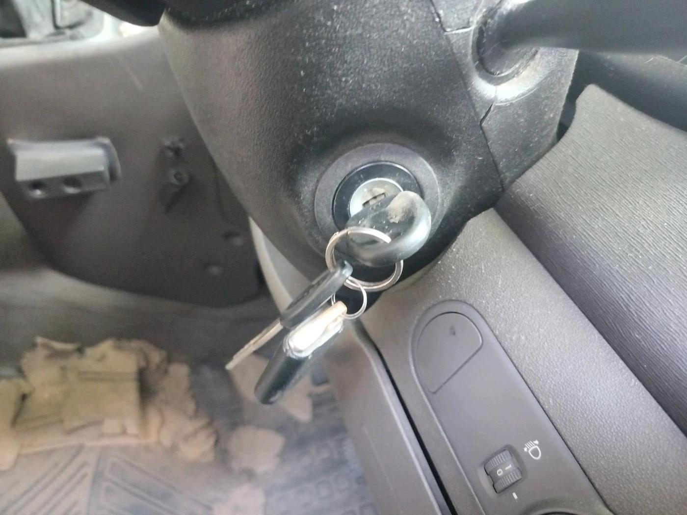 2014 Hyundai i10 MAGNA 1.1, Petrol, Manual, 63,443 km, interior