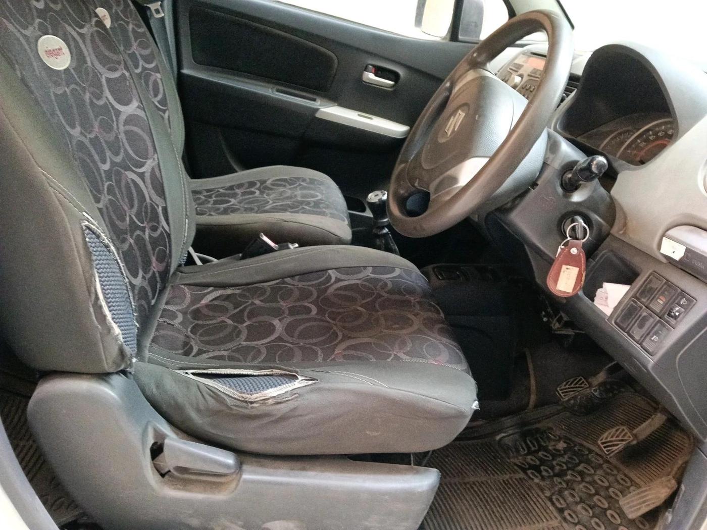 2011 Maruti Wagon R 1.0 VXI, Petrol, Manual, 67,914 km, interior