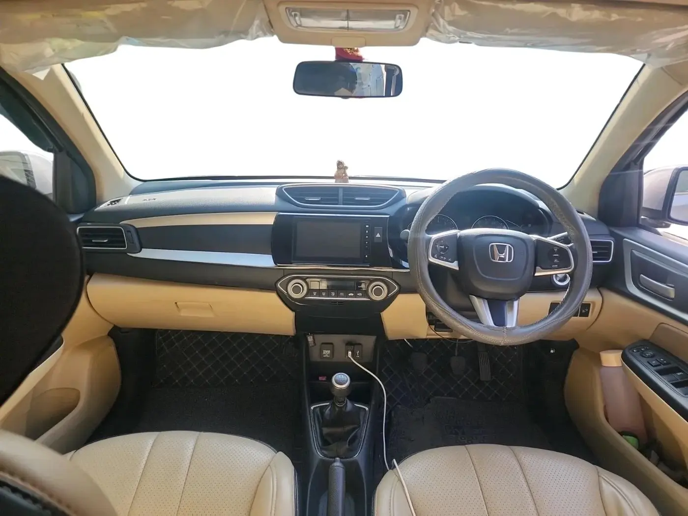 2023 Honda Amaze 1.2L I-VTEC VX, Petrol, Manual, 46,403 km, interior