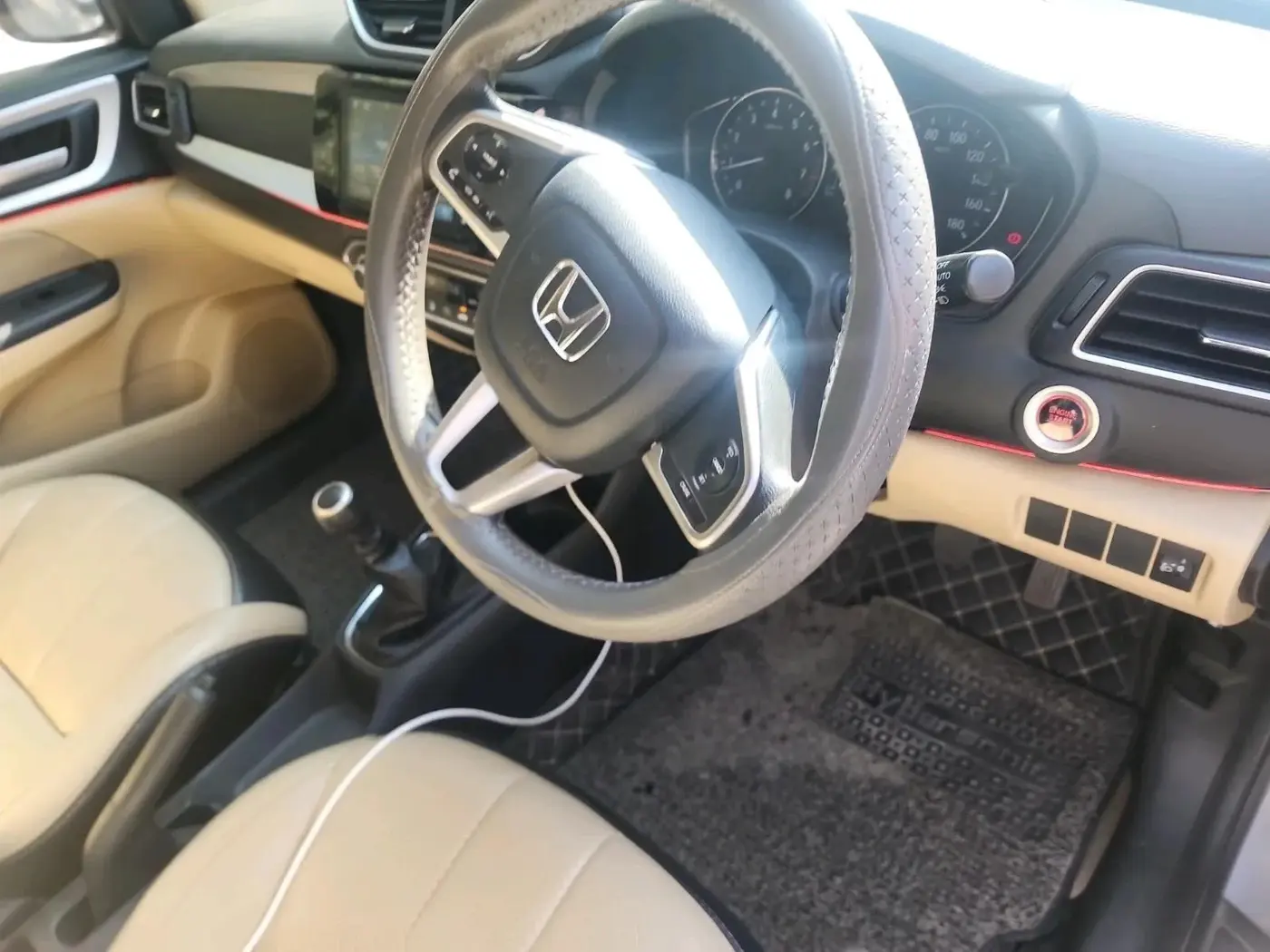 2023 Honda Amaze 1.2L I-VTEC VX, Petrol, Manual, 46,403 km, interior