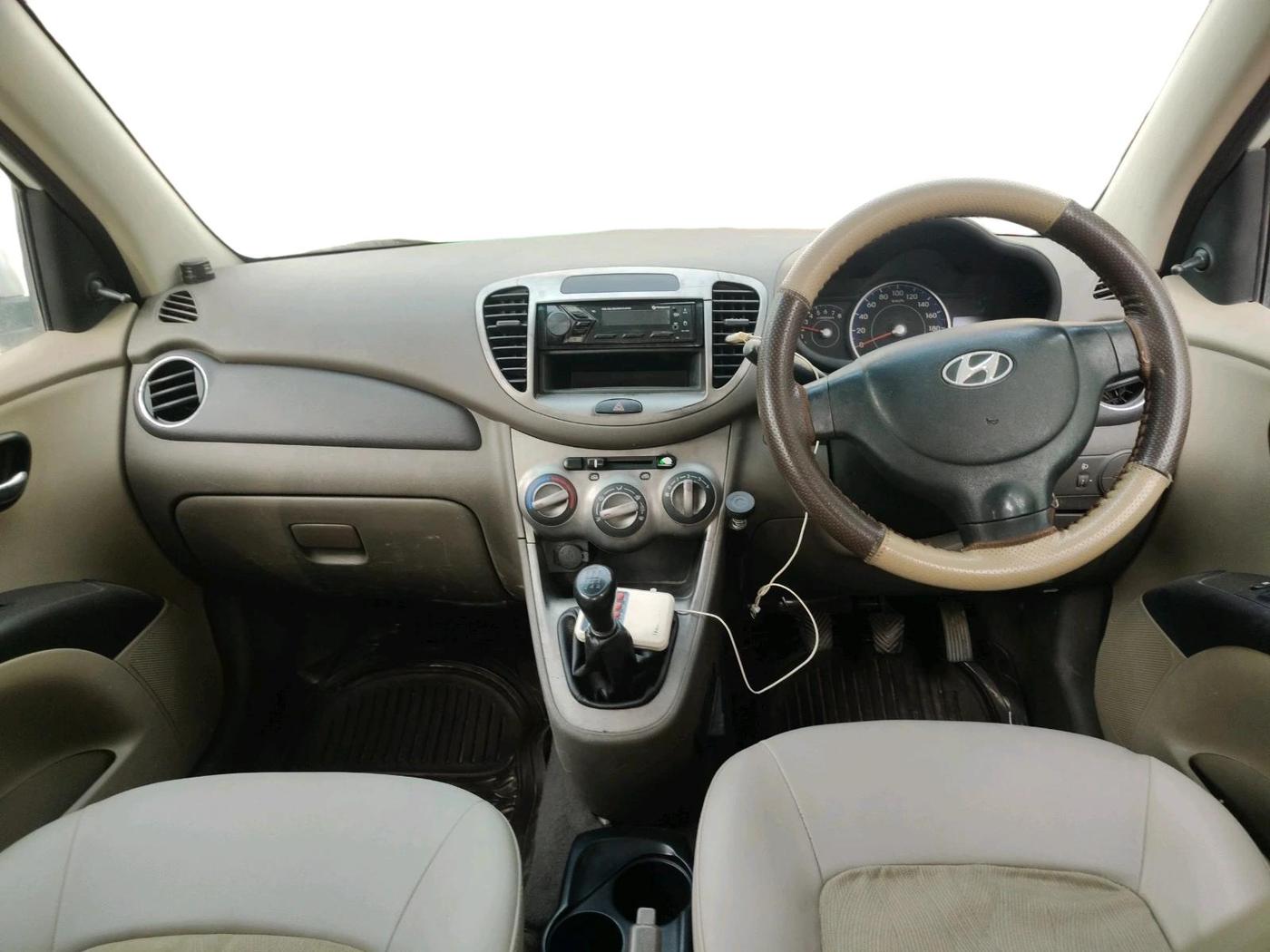 2012 Hyundai i10 MAGNA 1.1, Petrol, Manual, 88,426 km, interior