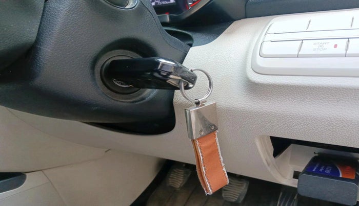 2023 Mahindra XUV300 W6 1.5 Diesel, Diesel, Manual, 71,756 km, interior