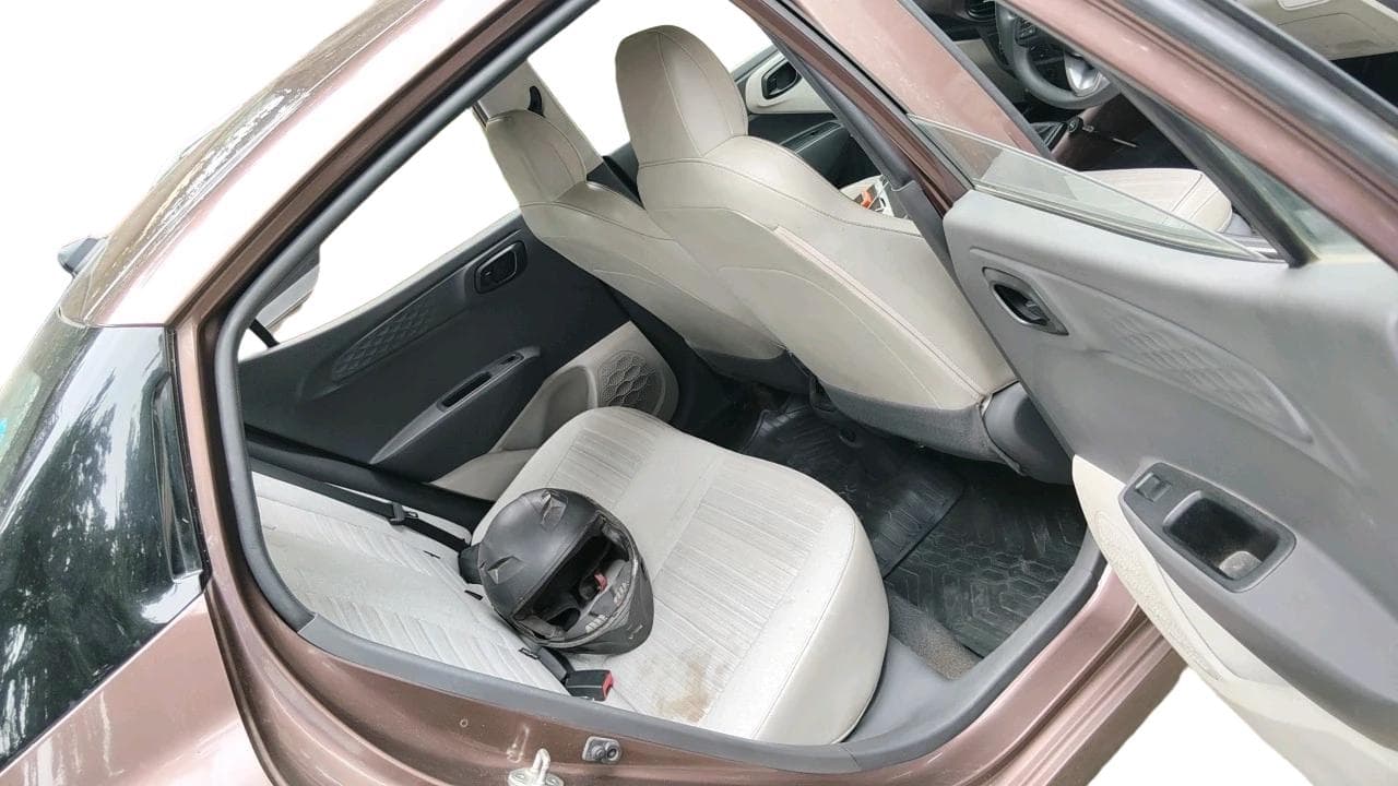 2020 Hyundai AURA S 1.2 CNG, CNG, Manual, 67,033 km, interior