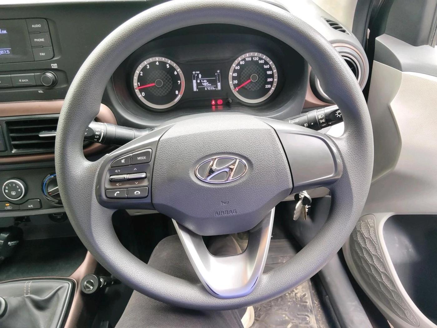 2020 Hyundai AURA S 1.2 CNG, CNG, Manual, 67,033 km, interior