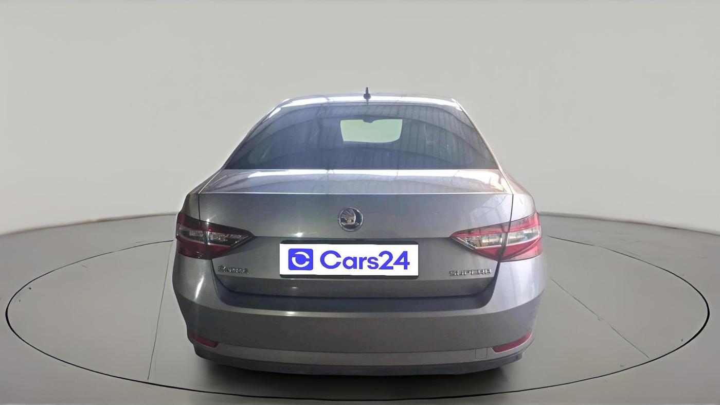 2016 Skoda Superb L&K 1.8 TSI AT, Petrol, Automatic, 65,500 km, exterior
