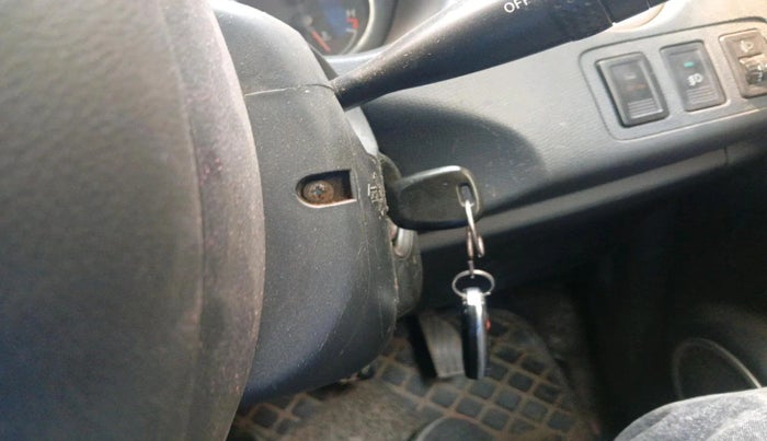 2011 Maruti Swift VXI, Petrol, Manual, 77,372 km, interior