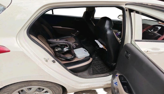 2017 Hyundai Grand i10 MAGNA U2 1.2 CRDI, Diesel, Manual, 75,143 km, interior