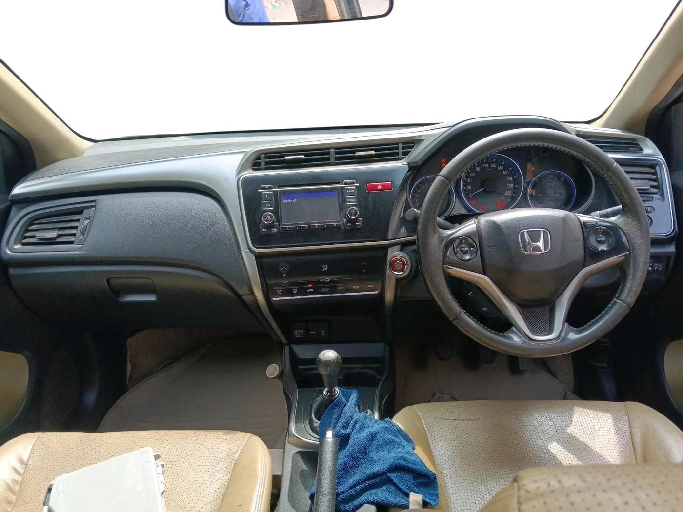 2014 Honda City 1.5L I-VTEC VX, CNG, Manual, 1,06,077 km, interior