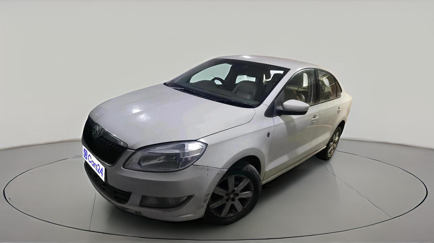 2014 Skoda Rapid AMBITION 1.6 MPI MT PLUS, Petrol, Manual, 1,03,354 km, exterior