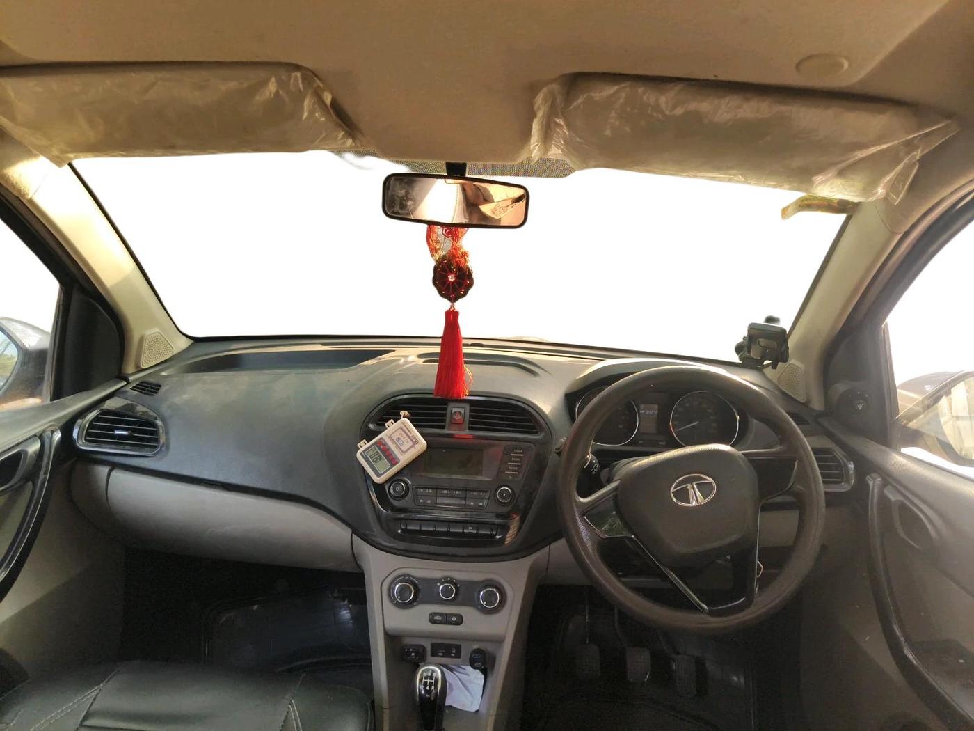 2019 Tata Tiago XT PETROL, CNG, Manual, 84,078 km, interior