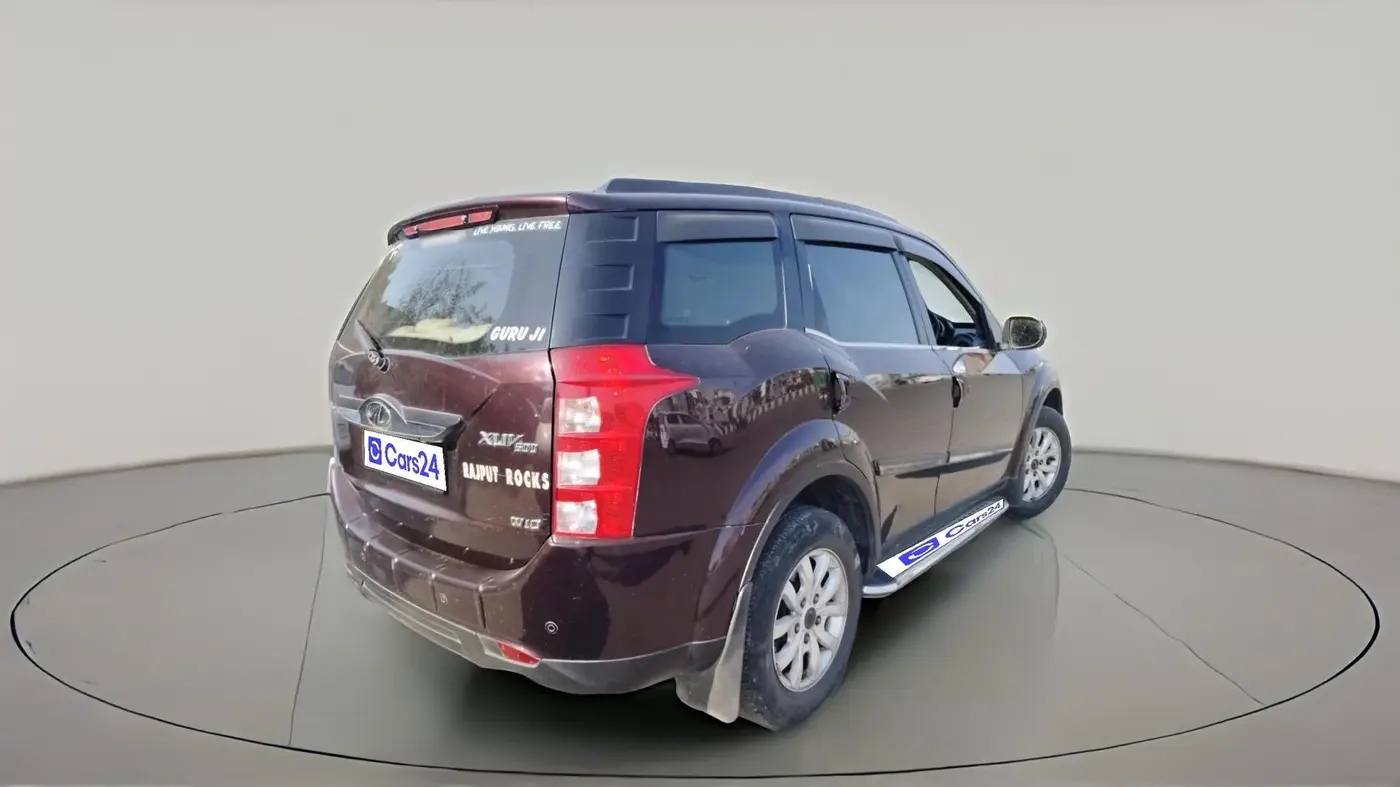 2016 Mahindra XUV500 W10 1.99, Diesel, Manual, 39,584 km, exterior
