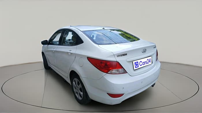 2012 Hyundai Verna FLUIDIC 1.4 VTVT, CNG, Manual, 1,33,085 km, exterior