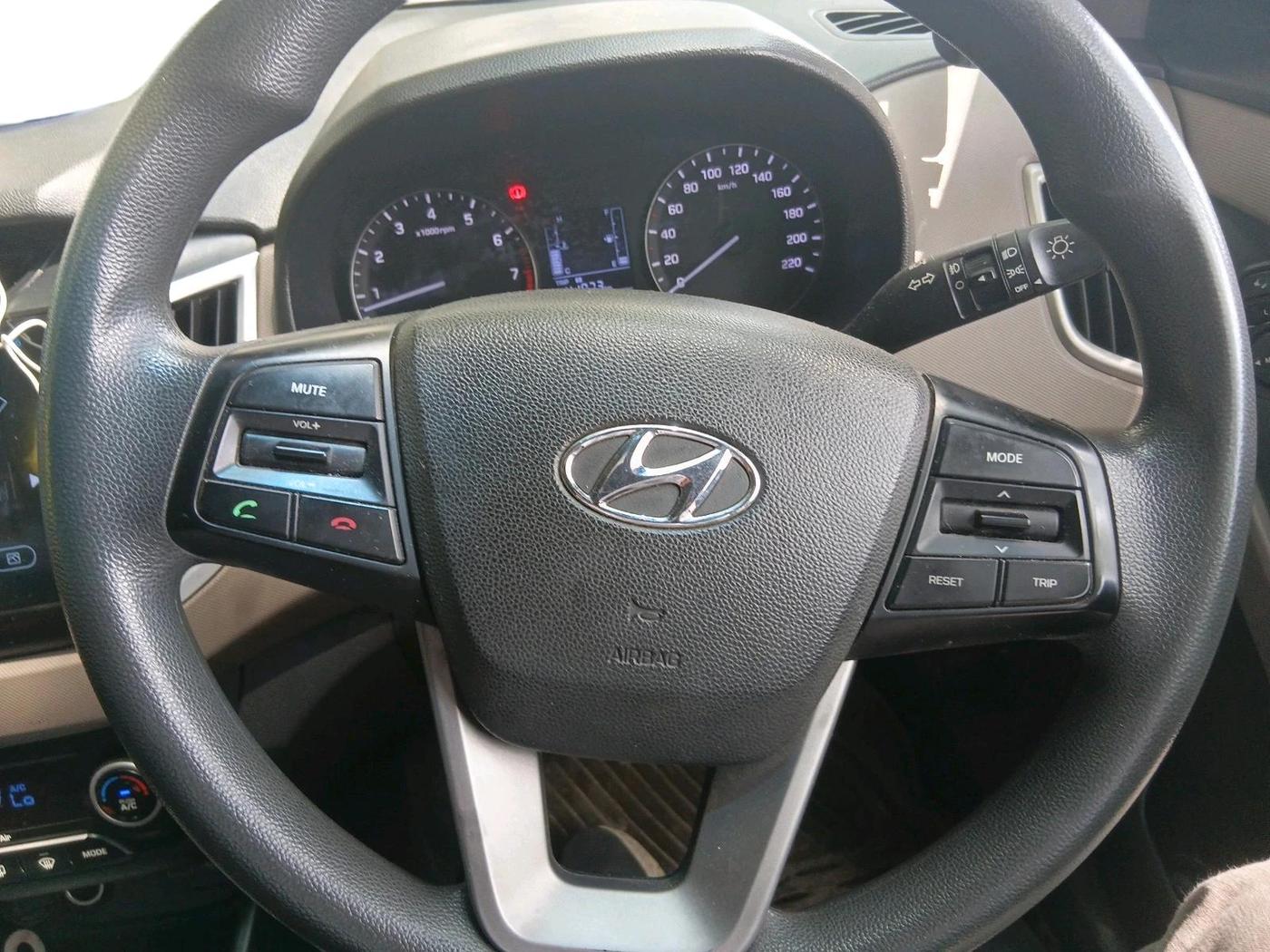 2015 Hyundai Creta SX PLUS 1.6 PETROL, Petrol, Manual, 25,341 km, interior