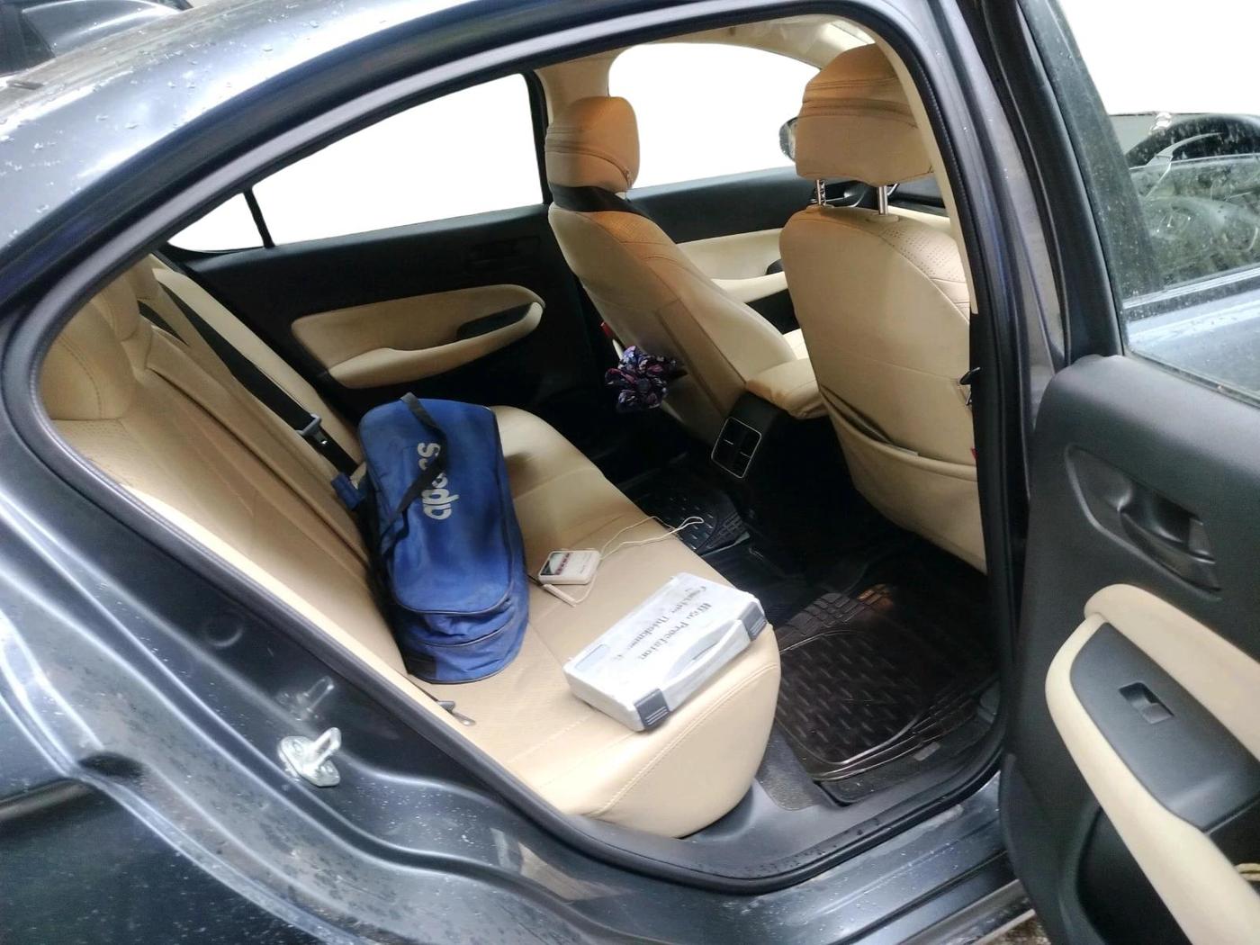 2022 Honda City 1.5L I-VTEC V MT 5TH GEN, Petrol, Manual, 33,723 km, interior