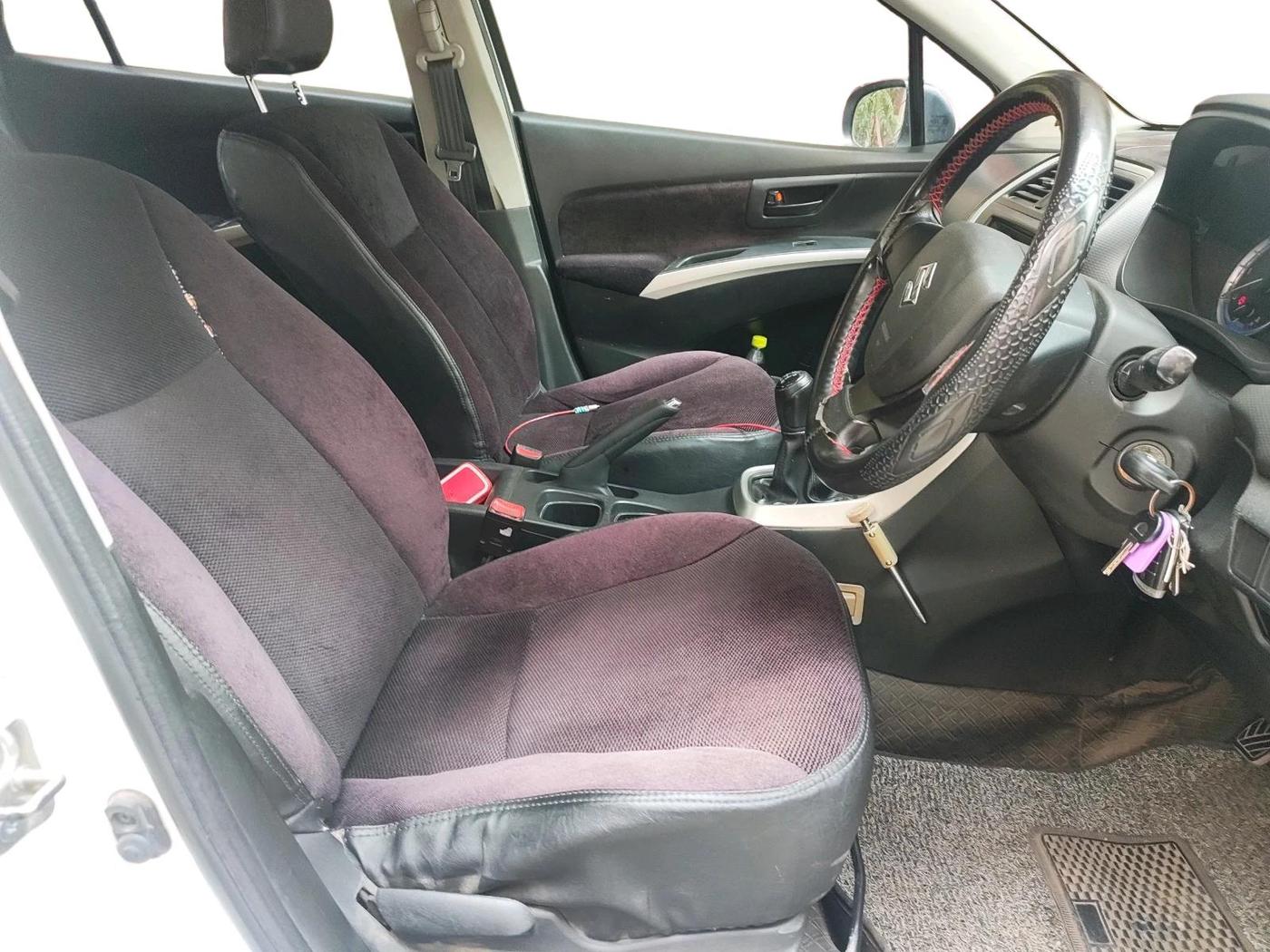 2017 Maruti S Cross SIGMA 1.3, Diesel, Manual, 69,986 km, interior
