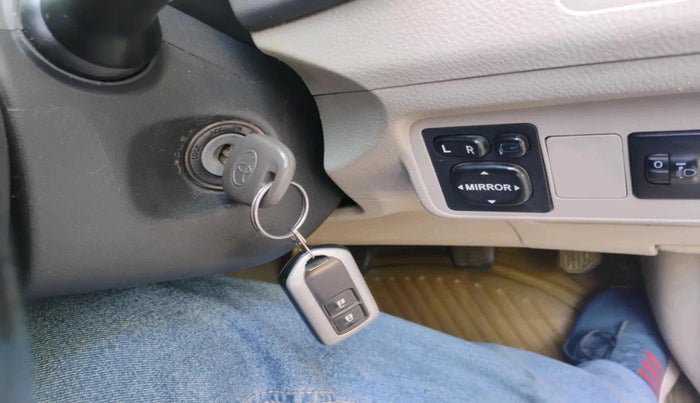 2012 Toyota Corolla Altis G PETROL, Petrol, Manual, 94,532 km, interior