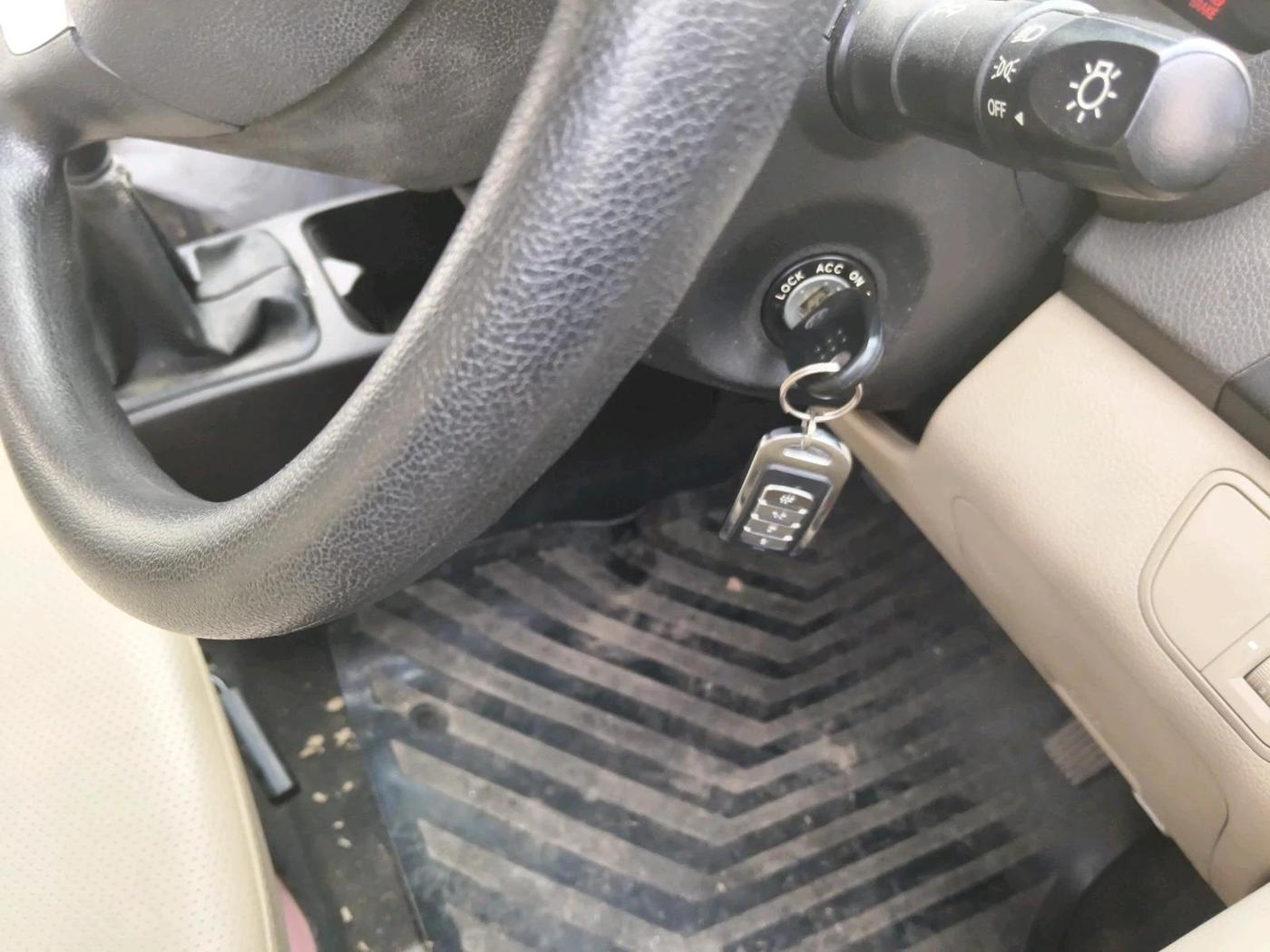 2017 Hyundai Eon ERA PLUS (O), Petrol, Manual, 13,327 km, interior
