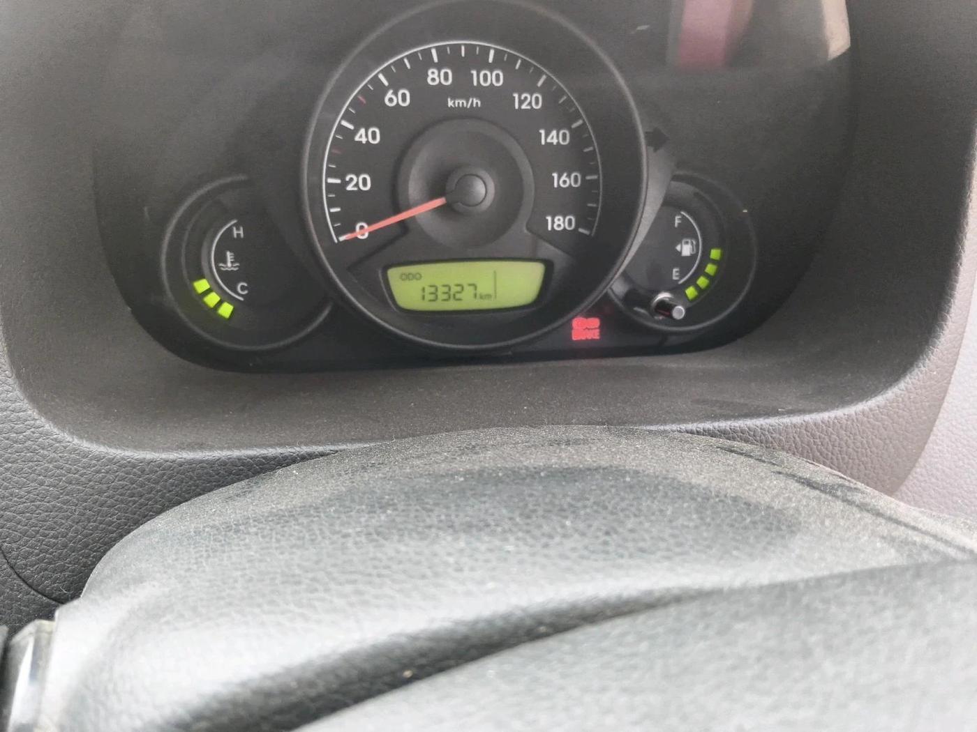 2017 Hyundai Eon ERA PLUS (O), Petrol, Manual, 13,327 km, interior