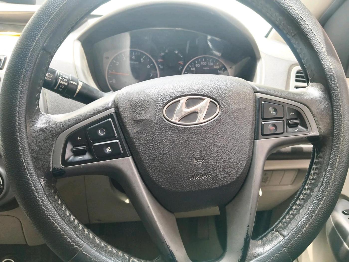 2014 Hyundai i20 SPORTZ 1.2, Petrol, Manual, 82,025 km, interior