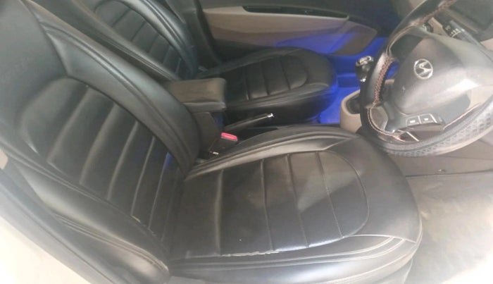2015 Hyundai Grand i10 SPORTZ 1.2 KAPPA VTVT, Petrol, Manual, 1,64,569 km, interior