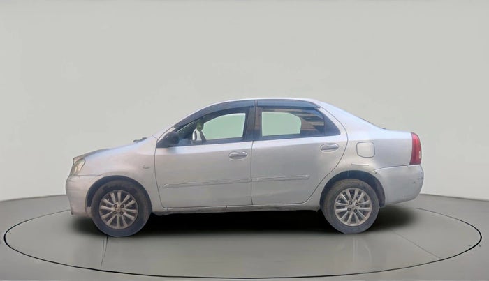 2011 Toyota Etios V, Petrol, Manual, 1,98,775 km, exterior