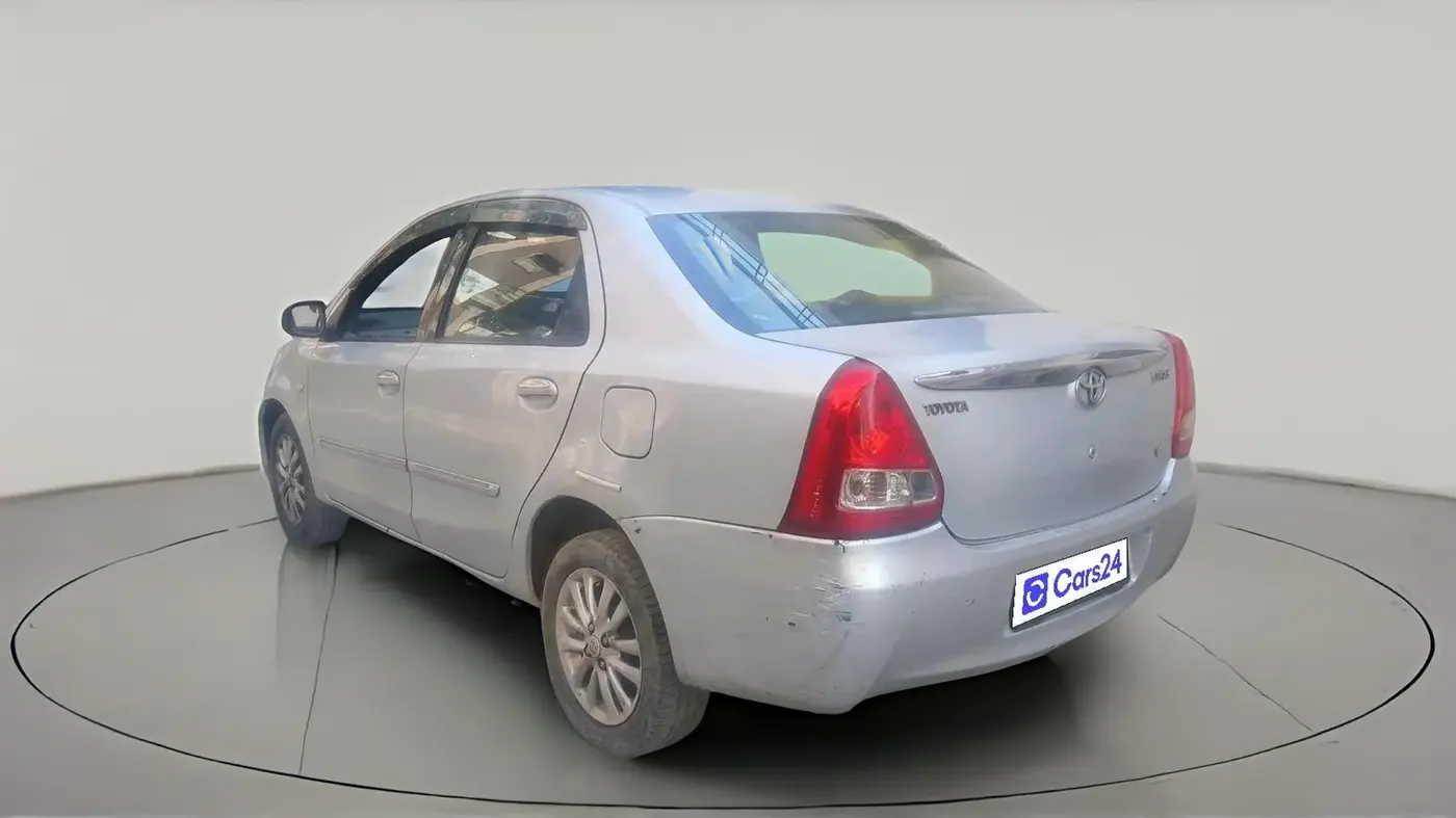 2011 Toyota Etios V, Petrol, Manual, 1,98,775 km, exterior