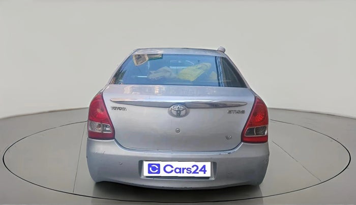 2011 Toyota Etios V, Petrol, Manual, 1,98,775 km, exterior