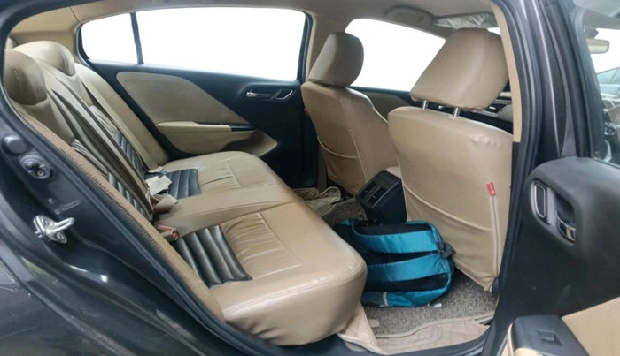 2017 Honda City 1.5L I-VTEC V MT, Petrol, Manual, 1,18,149 km, interior