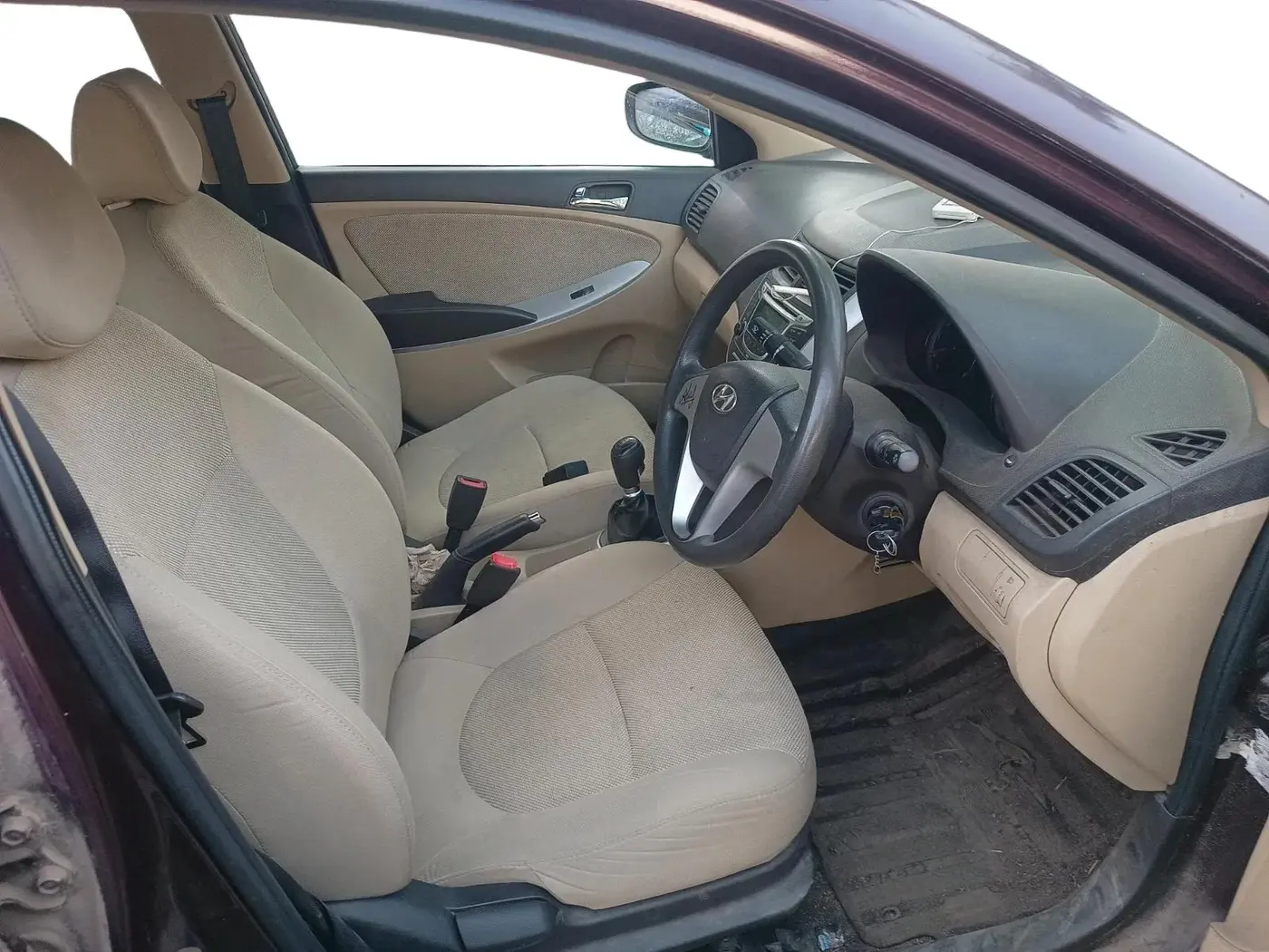2013 Hyundai Verna FLUIDIC 1.4 VTVT, Petrol, Manual, 20,927 km, interior