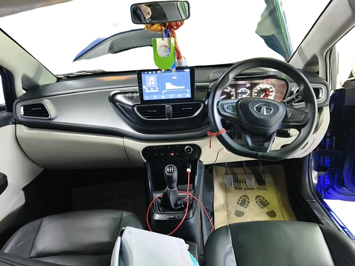 2023 Tata ALTROZ XM PLUS PETROL, Petrol, Manual, 19,453 km, interior