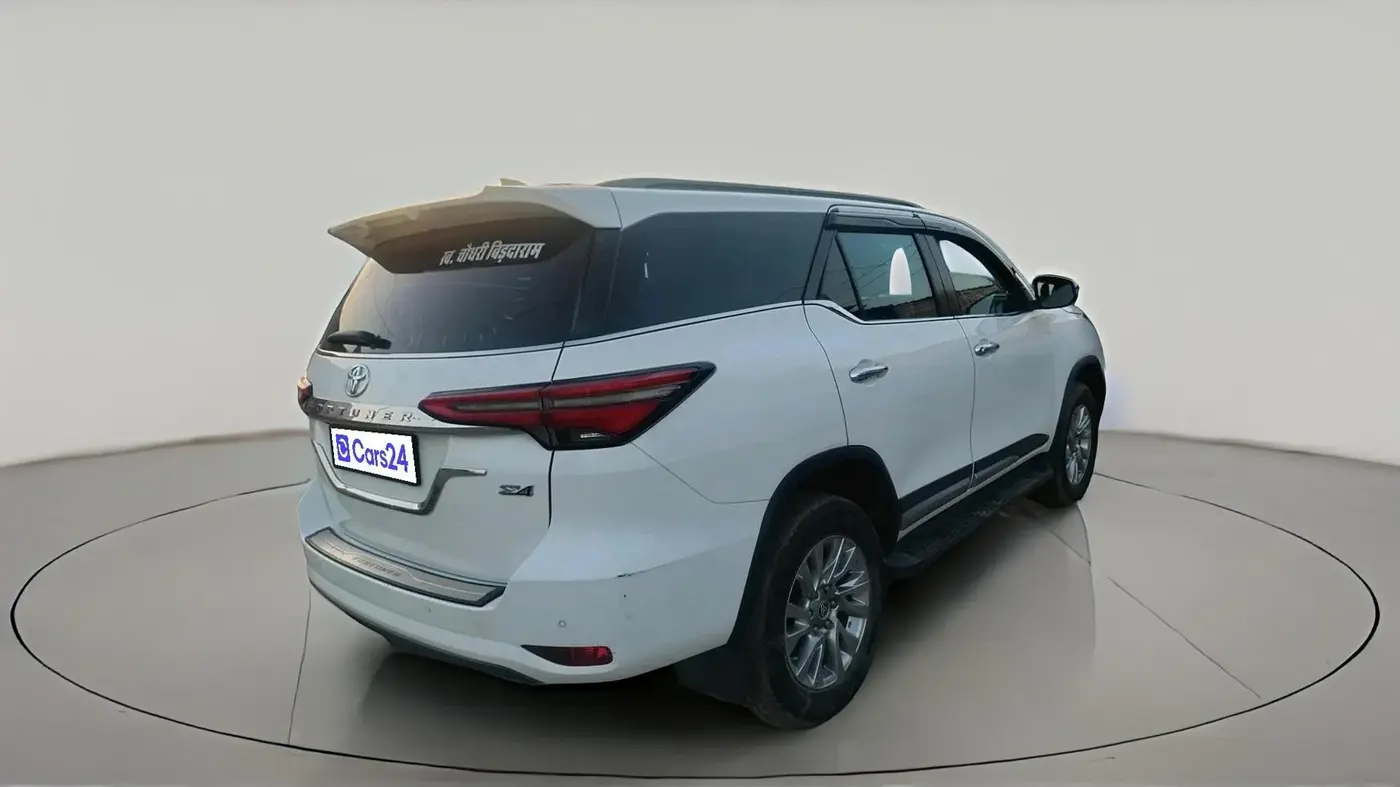 2023 Toyota Fortuner 4X4 MT 2.8 DIESEL, Diesel, Manual, 95,933 km, exterior