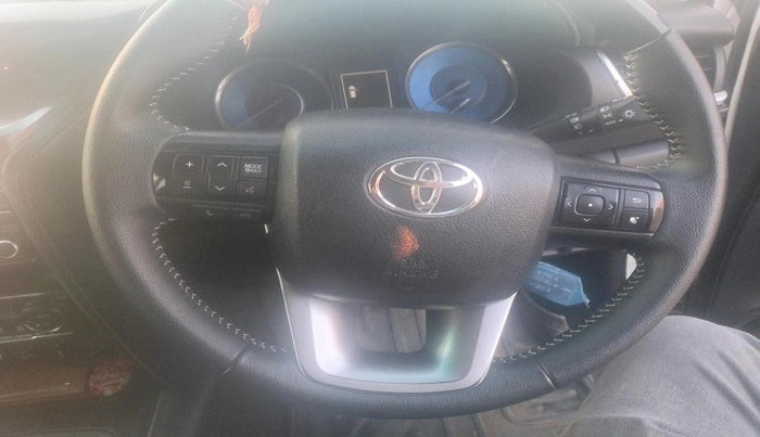 2023 Toyota Fortuner 4X4 MT 2.8 DIESEL, Diesel, Manual, 95,933 km, interior