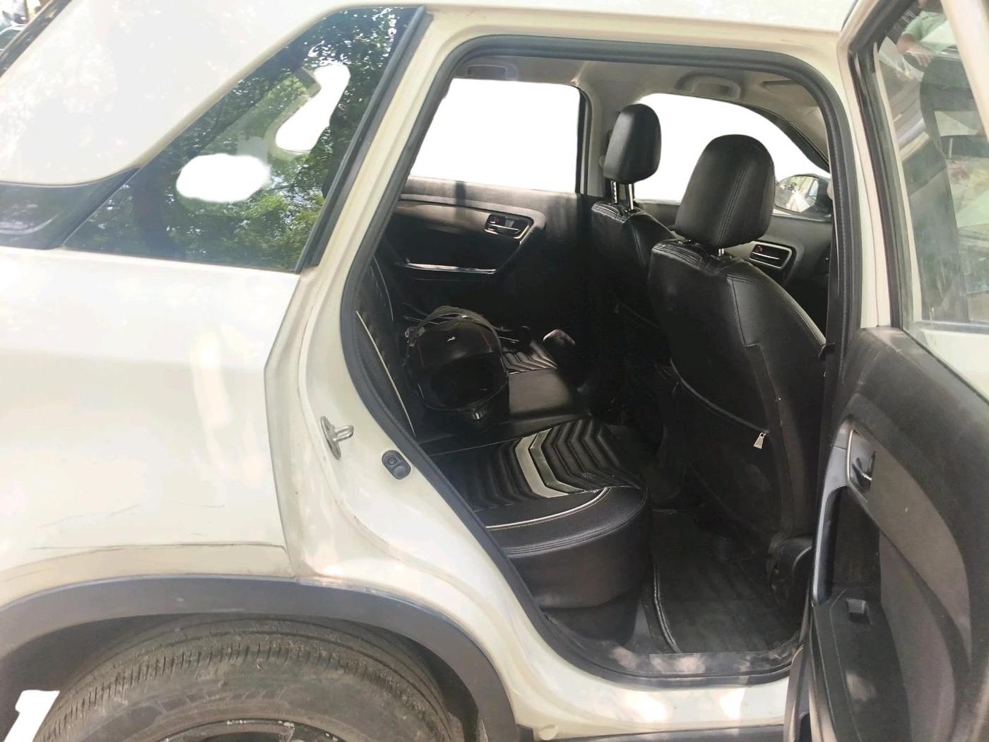 2018 Maruti Vitara Brezza ZDI PLUS, Diesel, Manual, 1,20,485 km, interior