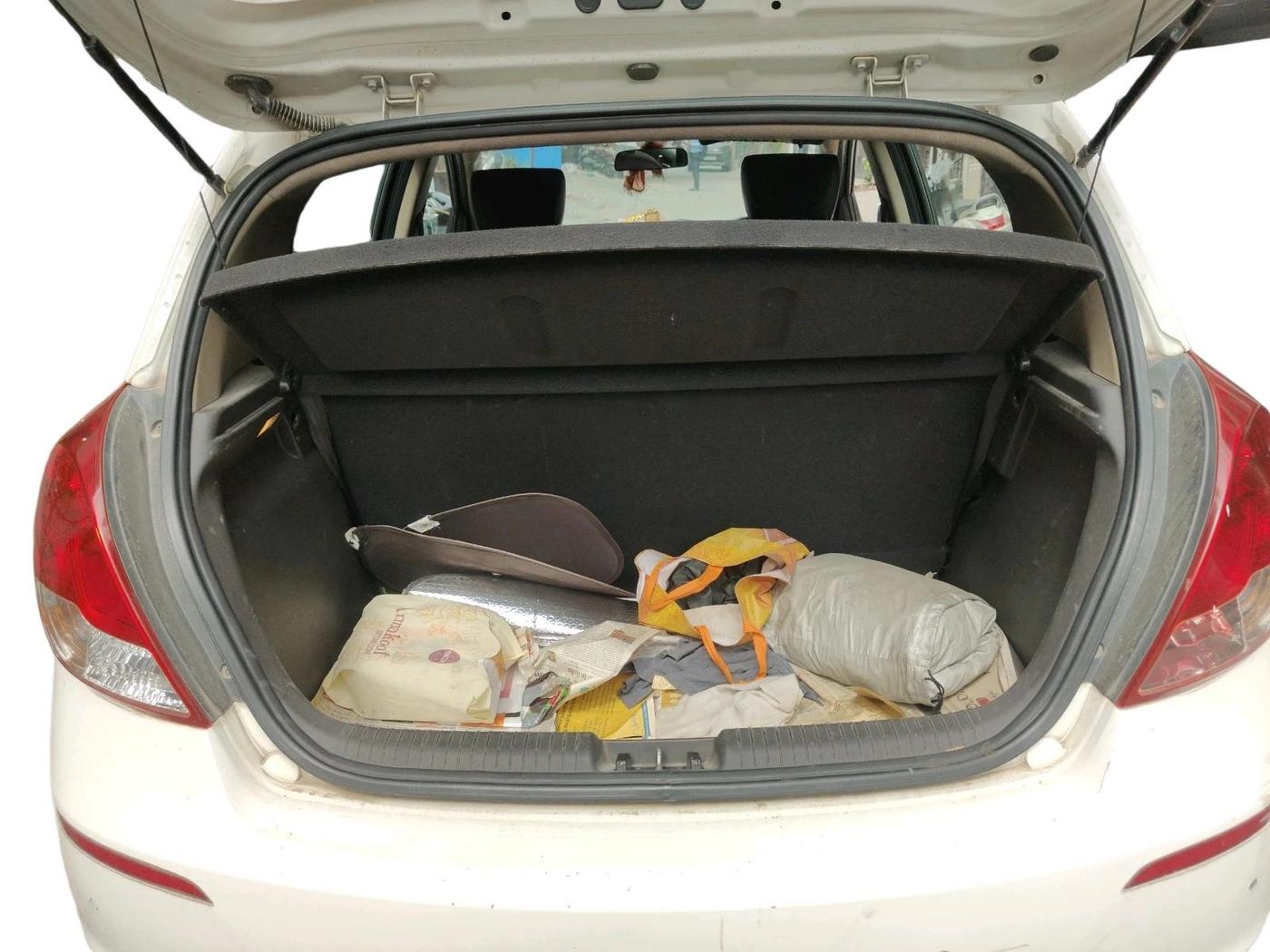 2012 Hyundai i20 MAGNA 1.2, Petrol, Manual, 26,056 km, exterior