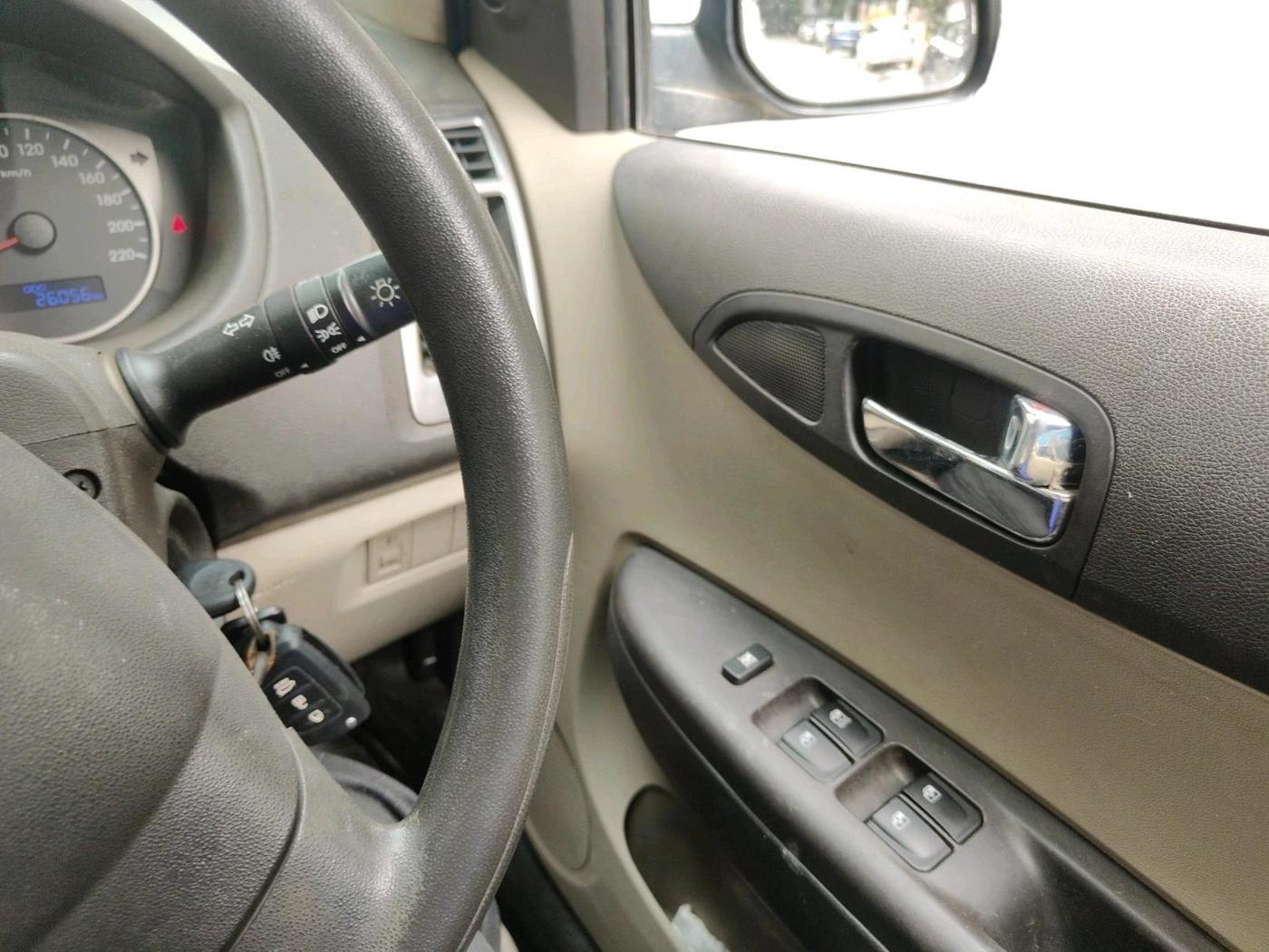 2012 Hyundai i20 MAGNA 1.2, Petrol, Manual, 26,056 km, interior