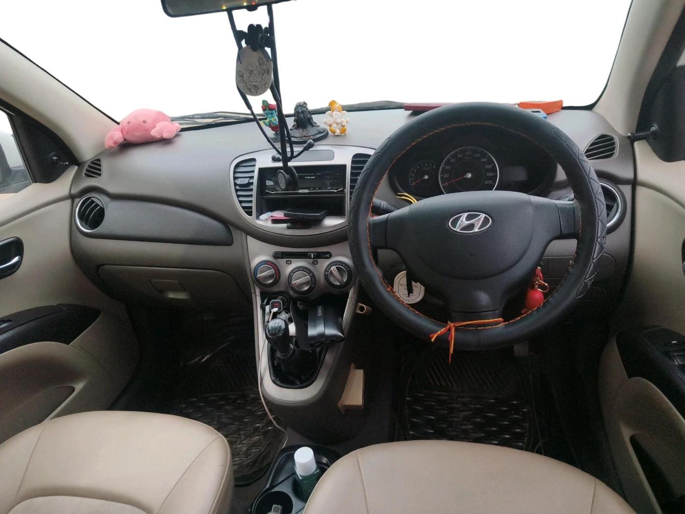2013 Hyundai i10 MAGNA 1.2, Petrol, Manual, 33,922 km, interior