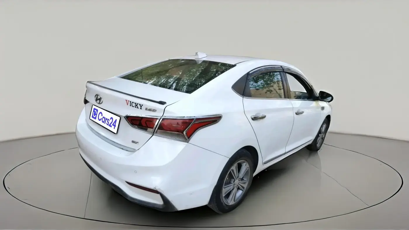 2018 Hyundai Verna 1.6 CRDI SX + AT, Diesel, Automatic, 1,26,828 km, exterior