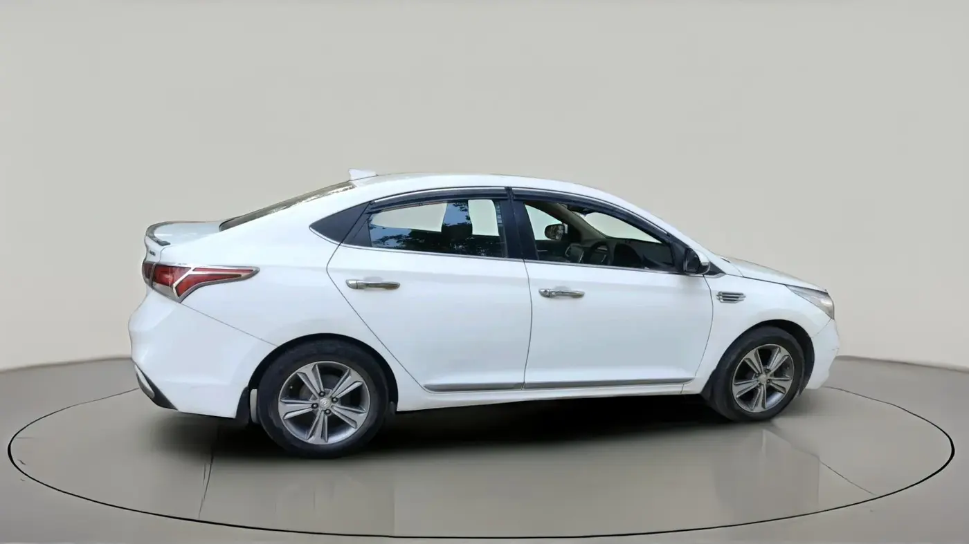 2018 Hyundai Verna 1.6 CRDI SX + AT, Diesel, Automatic, 1,26,828 km, exterior