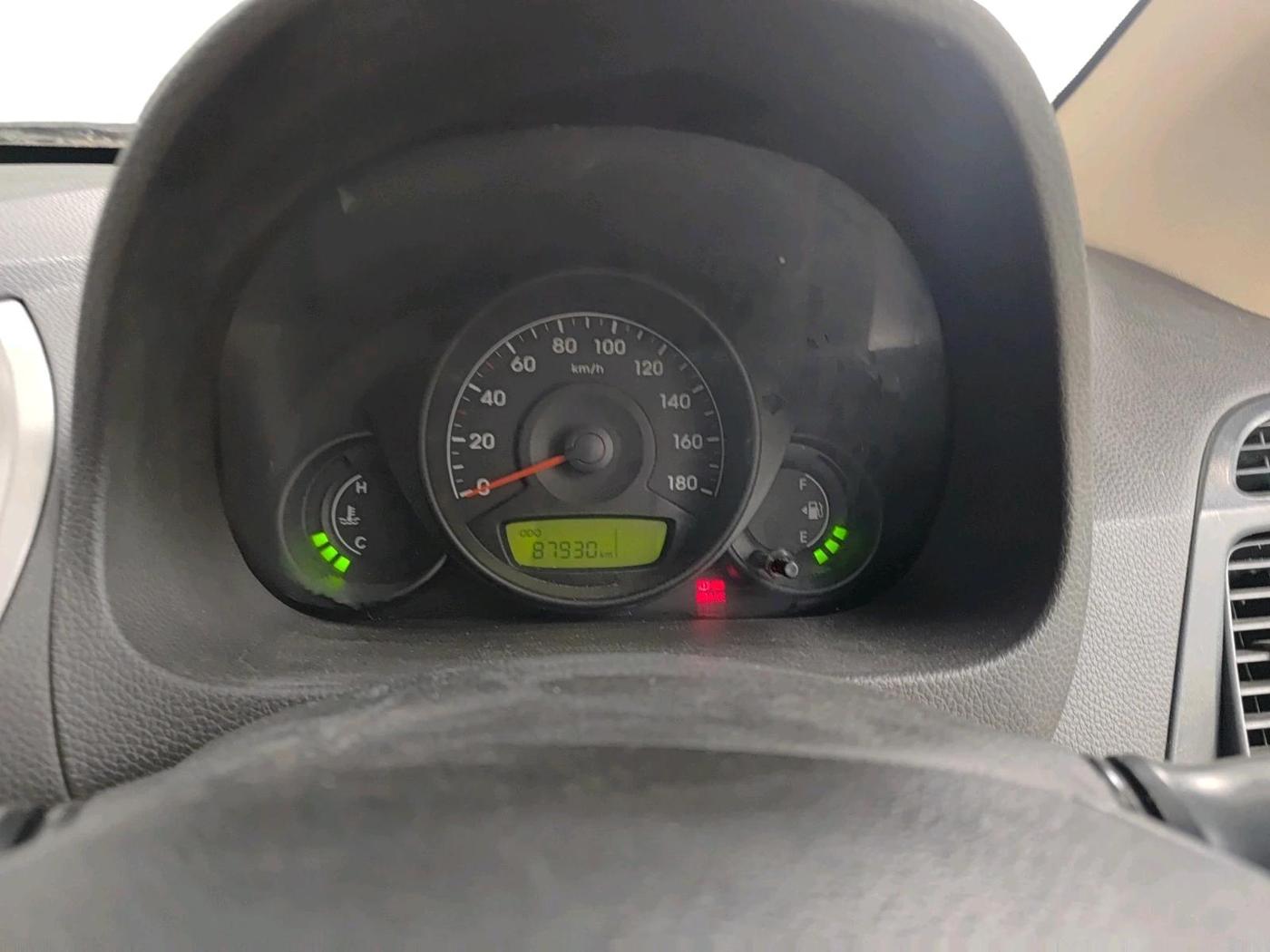 2016 Hyundai Eon ERA +, CNG, Manual, 87,930 km, interior