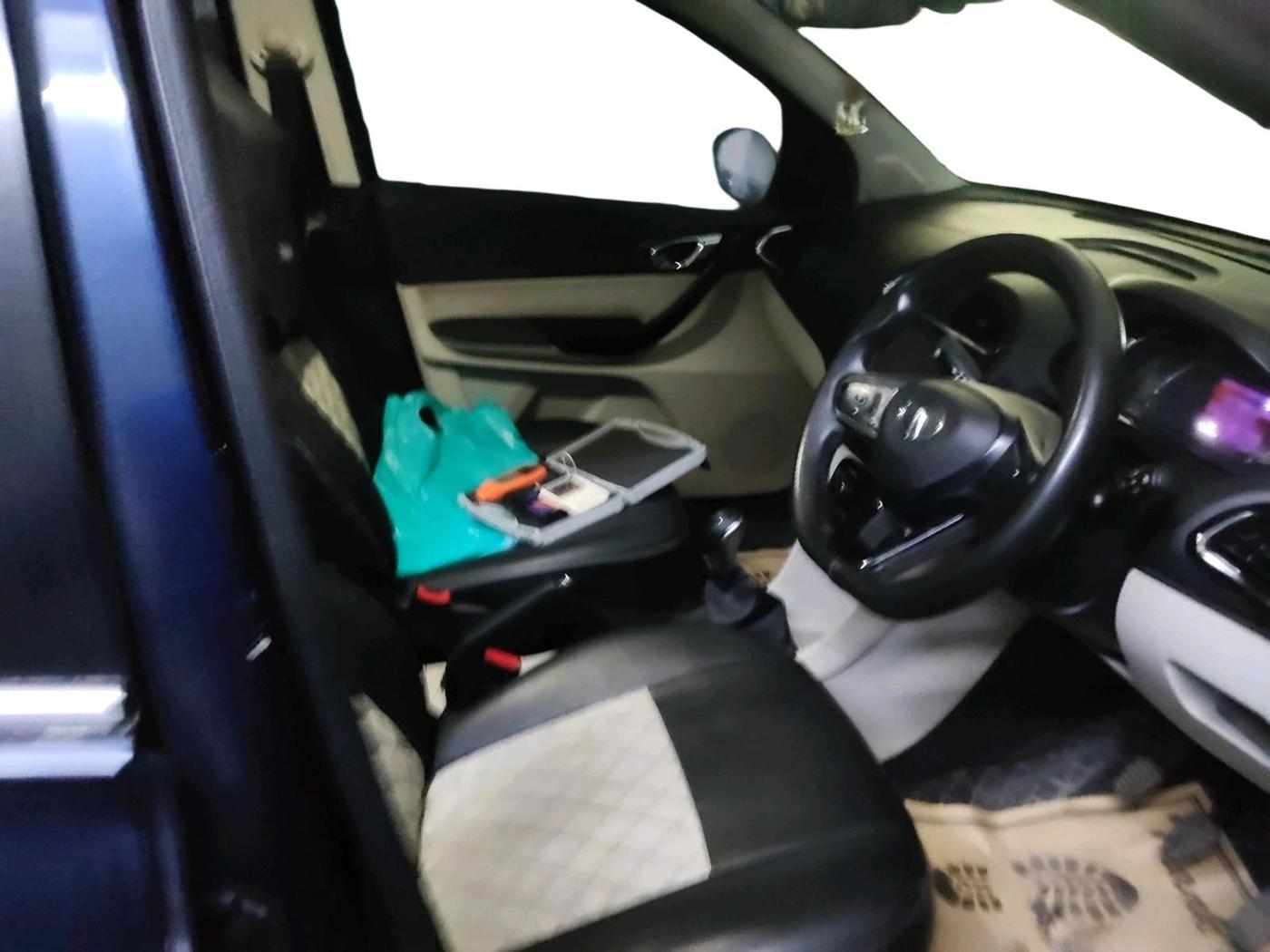 2022 Tata TIGOR XZ PLUS CNG, CNG, Manual, 69,835 km, interior