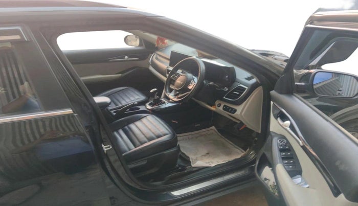 2023 KIA SELTOS HTX 1.5 DIESEL IMT, Diesel, Manual, 96,076 km, interior