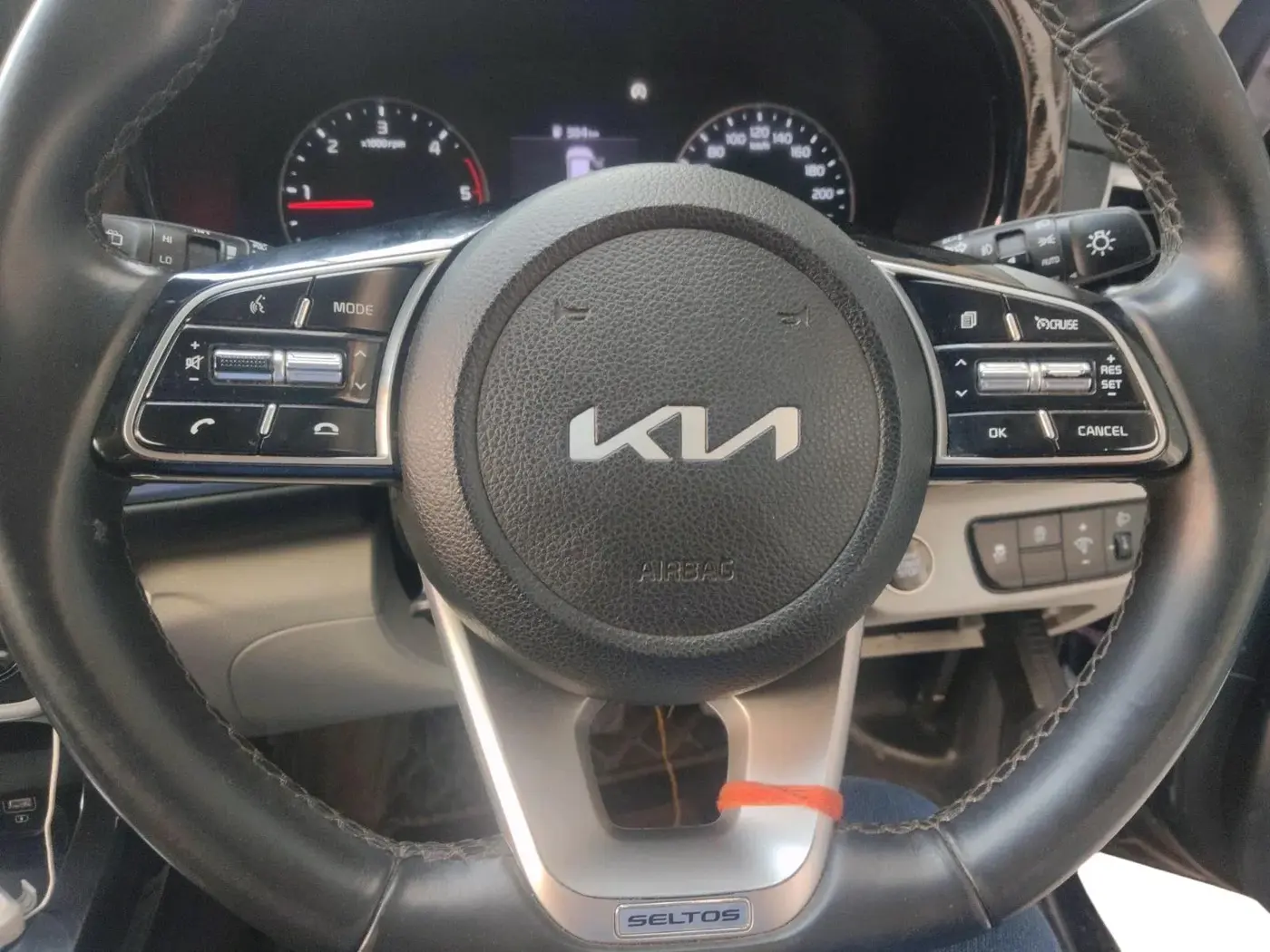 2023 KIA SELTOS HTX 1.5 DIESEL IMT, Diesel, Manual, 96,076 km, interior