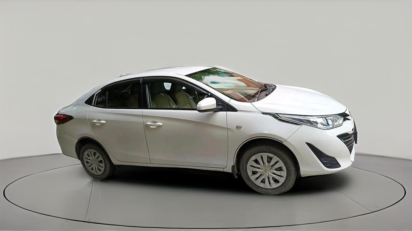 2021 Toyota YARIS J CVT, Petrol, Automatic, 41,697 km, exterior