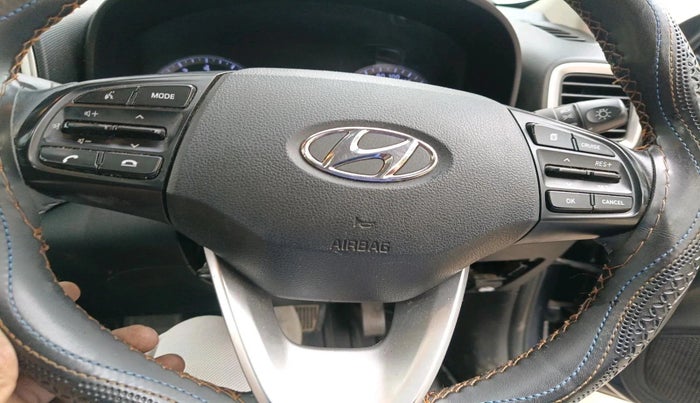 2019 Hyundai VENUE SX PLUS 1.0 TURBO DCT, Petrol, Automatic, 62,402 km, interior